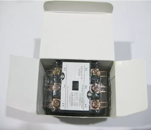 Three poles contactor